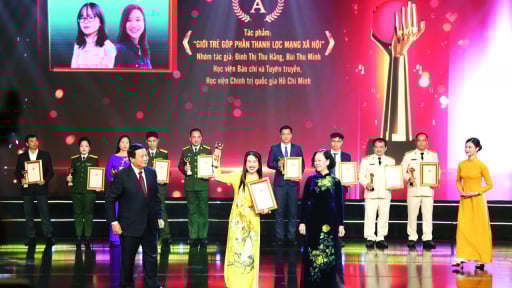 PGS - TS Đinh Thị Thu Hằng - Viện trưởng Viện Báo chí - Truyền thông: Báo chí dữ liệu, bản tin chuyên biệt sẽ hấp dẫn