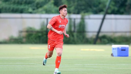 Tin tối (3/6): HLV Kim Sang-sik chốt xong người thay Doãn Ngọc Tân