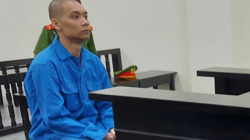 Côn đồ xông vào nhà người khác sàm sỡ vợ, chém chồng trọng thương