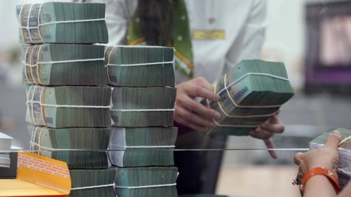 Lãi suất ngân hàng cao nhất hôm nay 4/6: Nhà băng đầu tiên giảm lãi suất trong tháng 6