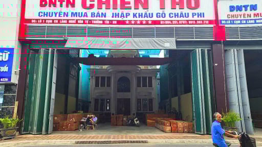 Biệt thự, nhà kiên cố trên đất cụm công nghiệp ở Hà Nội, chưa xử lý dứt điểm