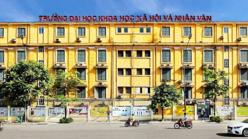 Trường ĐH Khoa học Xã hội và Nhân văn nói gì sau khi bất ngờ bỏ tổ hợp khối C00 với nhiều ngành 'hot'?

