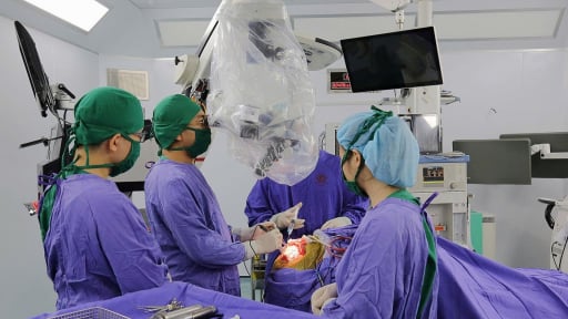 Đau đầu kéo dài không đi khám, nào ngờ u não lớn