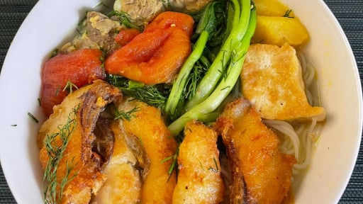 Mách bạn cách nấu bún cá thơm ngon chuẩn vị, không tanh, ăn một lần sẽ nhớ mãi