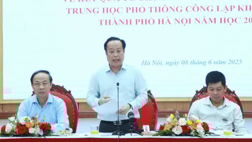Giám đốc Sở GDĐT Hà Nội chia sẻ 'nóng' dự đoán điểm chuẩn, lịch công bố điểm chuẩn thi vào lớp 10 năm 2025