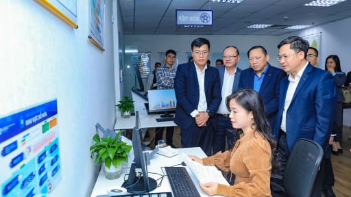 Không xếp hàng nộp trực tiếp, người dân Hà Nội nộp hồ sơ xây dựng trực tuyến như thế nào?