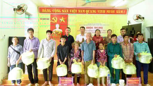 Lai Châu: Nậm Cần hết cảnh nhà tạm, nhà dột nát, hộ nghèo ấm lòng đón mái ấm mới