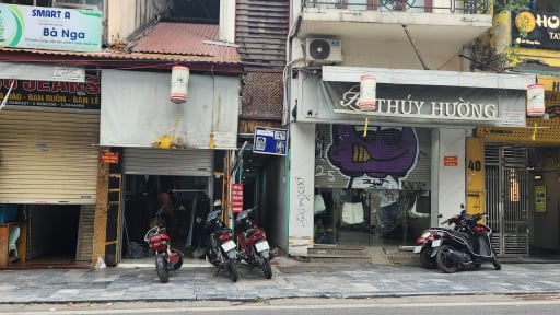 Thực trạng hộ kinh doanh phố cổ 'nửa đóng, nửa mở' do áp lực chuyển đổi hóa đơn điện tử