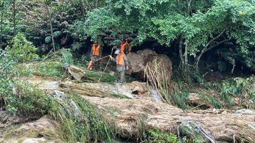 Lào Cai: Tìm thấy thi thể nạn nhân bị lũ cuốn khi đi vớt mạ dưới suối