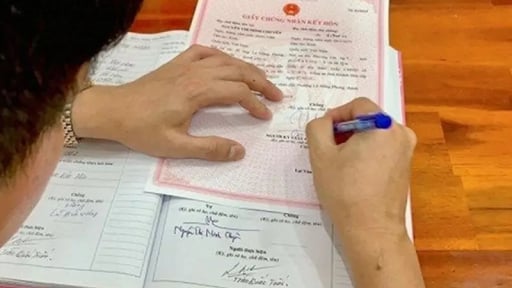 Hà Nội mở cao điểm '90 ngày, đêm' làm sạch dữ liệu hôn nhân, cắt giảm thủ tục xác nhận tình trạng hôn nhân