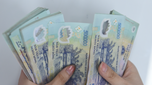 Hà Nội: Nhiều cán bộ nghỉ hưu trước tuổi, có trường hợp nhận hơn 2,5 tỷ đồng