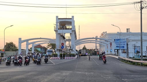 Trước giờ về tỉnh mới Tây Ninh, đây là thành phố lớn nhất tỉnh Long An, từ Vũng Gù thành đô thị sầm uất