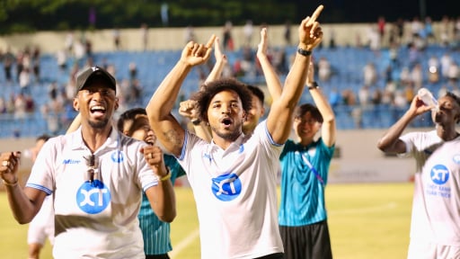 Tin sáng (16/6): Thép xanh Nam Định vô địch V.League 2024/2025, Xuân Son thành “người thừa”?