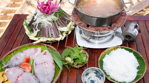 Đặc sản Trà Vinh, loại cá sông to bự này làm lẩu chua ăn với bông bần, 10 người khen cả 10