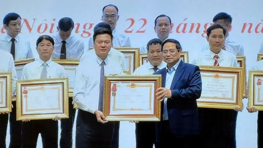 Trao tặng Huân chương Lao động hạng Ba cho 2 huyện ở Yên Bái vì có thành tích xây dựng nông thôn mới