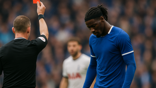 Nicolas Jackson và 'cơn ác mộng' thẻ đỏ: Chelsea khốn khổ vì sự bốc đồng