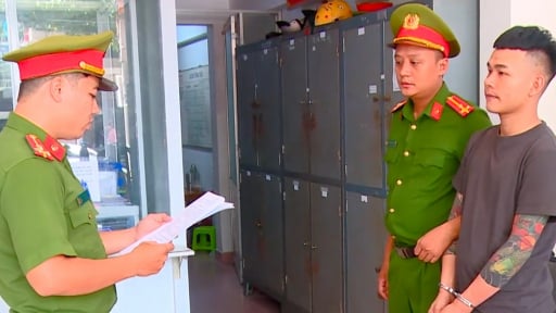 Tạm giữ thanh niên xăm trổ hành hung nhân viên y tế Khánh Hòa