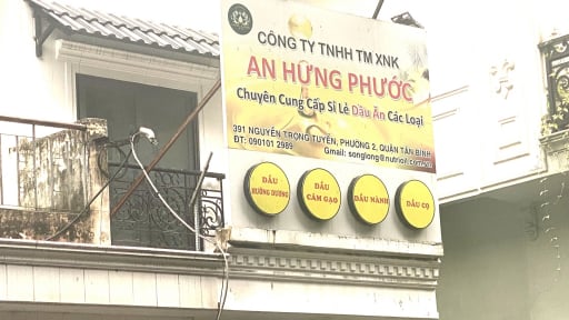   Đường dây sản xuất dầu ăn giả: Hé lộ chân dung “bà trùm” buôn dầu ăn lớn miền Tây
