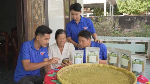 Một ngày trước sáp nhập tỉnh Tây Ninh, ở Long An, nông dân đã 'bắt nhịp' chuyển đổi số