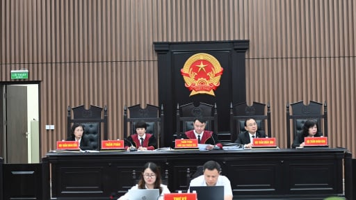 Người lạ mặt có 507 tỷ đồng trong tài khoản, xin mua tài sản của Tập đoàn Phúc Sơn để khắc phục hậu quả