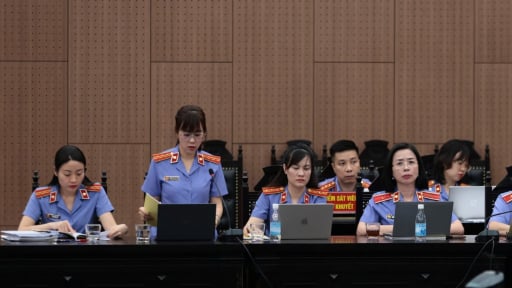 Viện Kiểm sát: 5 cựu Bí thư Tỉnh ủy suy thoát đạo đức, bị Tập đoàn Phúc Sơn thao túng; Nguyễn Văn Hậu bị đề nghị phạt 30 năm tù