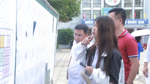 Thực hư thông tin có đáp án môn Ngữ văn của Kỳ thi tốt nghiệp THTP năm 2025: Bộ GDĐT nói gì?