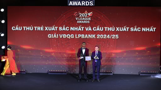 Ngoại binh CLB CAHN là cầu thủ xuất sắc nhất V.League 2024/2025