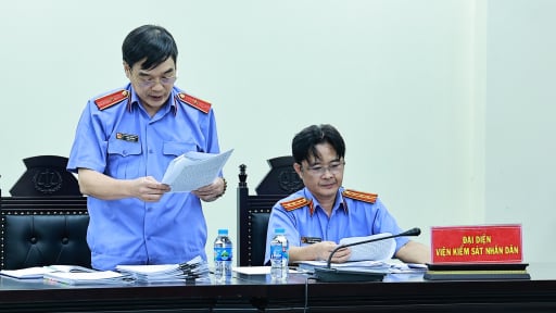 2 cựu công an bị đề nghị án tử hình trong vụ lấy xe của đơn vị đi chở ma túy