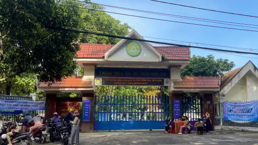 Chưa đến 1 điểm mỗi môn thi vẫn đậu lớp 10 công lập, Giám đốc Sở GDĐT Đắk Lắk nói gì?