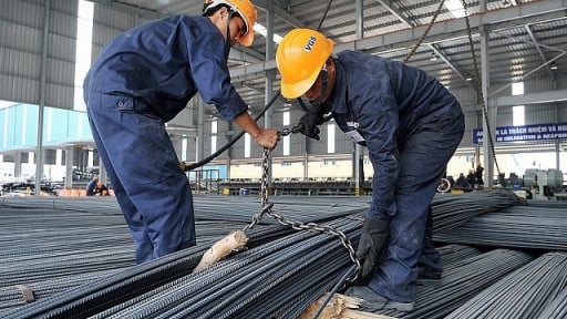 Nỗi lo bất động sản đè nặng, giá thép và quặng sắt Trung Quốc đồng loạt 'đi xuống'