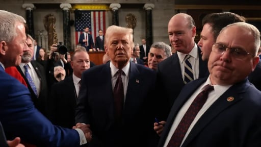 'Cắt viện trợ lúc này là án tử cho Ukraine': Nghị sĩ Mỹ 'phẫn nộ' vì ông Trump dừng viện trợ Ukraine, Kiev cầu cứu, NATO lên tiếng