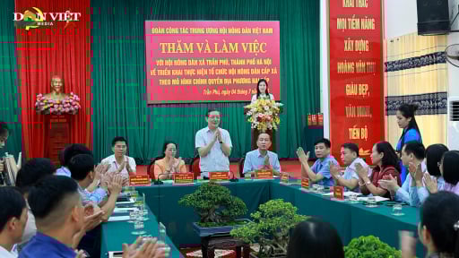Chủ tịch Hội Nông dân Việt Nam làm việc tại xã Trần Phú, TP Hà Nội: Lắng nghe từ thực tiễn, hướng tới mô hình tổ chức hiệu quả