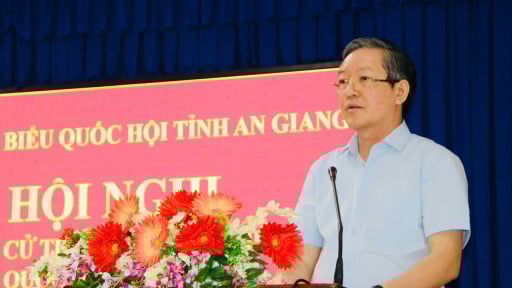 Chủ tịch Trung ương Hội Nông dân Việt Nam Lương Quốc Đoàn tiếp xúc cử tri tại An Giang