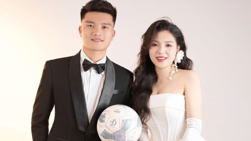 Cựu sao U23 Việt Nam: Cao 1m66, vợ xinh lung linh