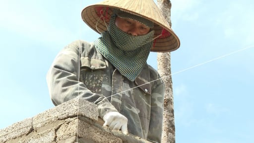 Niềm vui của người dân nghèo ở một xã vùng cao tỉnh Thái Nguyên khi sở hữu những ngôi nhà mơ ước 