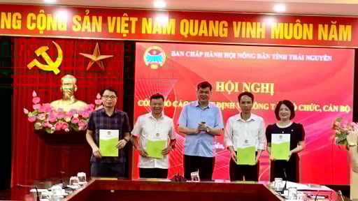 Hội Nông dân tỉnh Thái Nguyên tổ chức Hội nghị Ban chấp hành mở rộng lần thứ nhất, công bố quyết định về công tác cán bộ