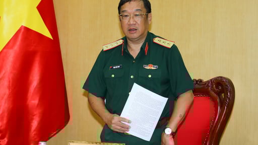 Thứ trưởng Bộ Quốc phòng Phạm Hoài Nam chủ trì buổi làm việc triển khai nhiệm vụ chế tạo đạn pháo thông minh