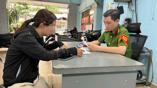 Người phụ nữ tự trói tay, chân, dán băng keo, xát bột ớt lên mặt rồi báo bị cướp để trốn nợ