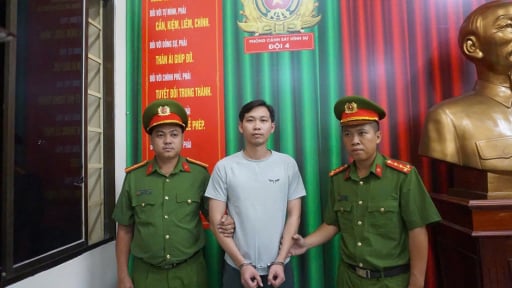 Công an TP.HCM triệt phá đường dây mua bán 'bóng cười', thu bồn 22 tấn khí N2O, bắt khẩn cấp 31 đối tượng