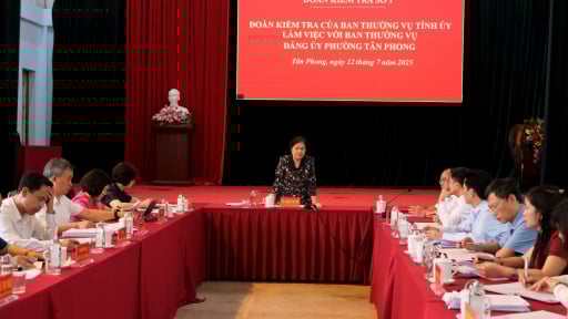 Phường Tân Phong cần xây dựng hình ảnh người cán bộ gần dân, sát dân, lắng nghe dân và phục vụ dân