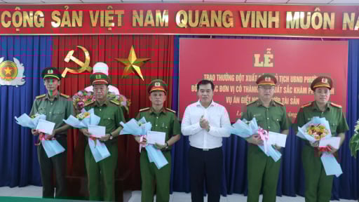 Khen thưởng công an ở Tây Ninh nhanh chóng bắt giữ nghi phạm giết người phụ nữ, cướp tài sản sau 11 giờ gây án