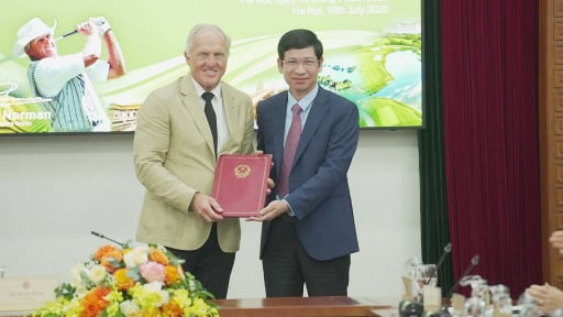 Bộ VHTTDL trao quyết định bổ nhiệm Đại sứ du lịch Việt Nam cho huyền thoại golf thế giới