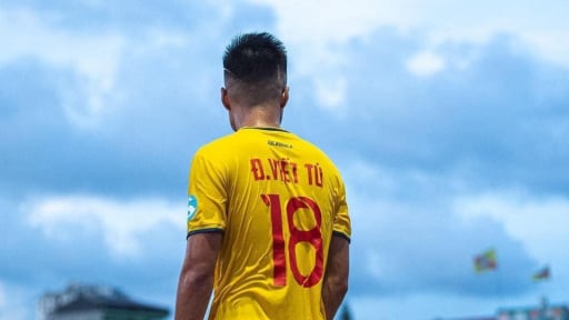 Chia tay Thanh Hóa, Đinh Viết Tú tái hợp HLV Popov ở Thể Công Viettel?