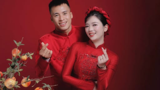 Tiền vệ CLB Ninh Bình: Từng vô địch V.League, vợ xinh xắn