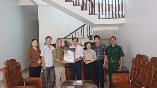 Hội Nông dân TP Hải Phòng thăm, tặng quà hội viên, nông dân là thương, bệnh binh 