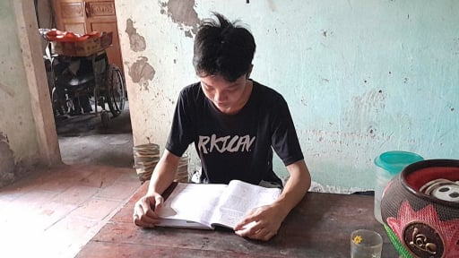 Cha bệnh nặng, ước mơ kỹ sư của cậu học trò nghèo xa tầm với
