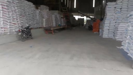 Thu hồi 10 giấy phép xuất khẩu gạo: Cú 'đấm thép' và những câu hỏi