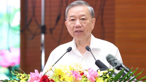 Tổng Bí thư: Tiền miễn học phí từ mầm non đến lớp 12 được lấy từ nguồn tiết kiệm khi tinh gọn bộ máy