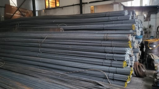 Giá quặng sắt rơi xuống đáy hai tuần do sản xuất Trung Quốc giảm tốc