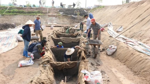 Thuyền cổ Bắc Ninh, nằm sâu dưới đất tình cờ đào trúng, bí ẩn lớn nhất chưa lý giải là gì?